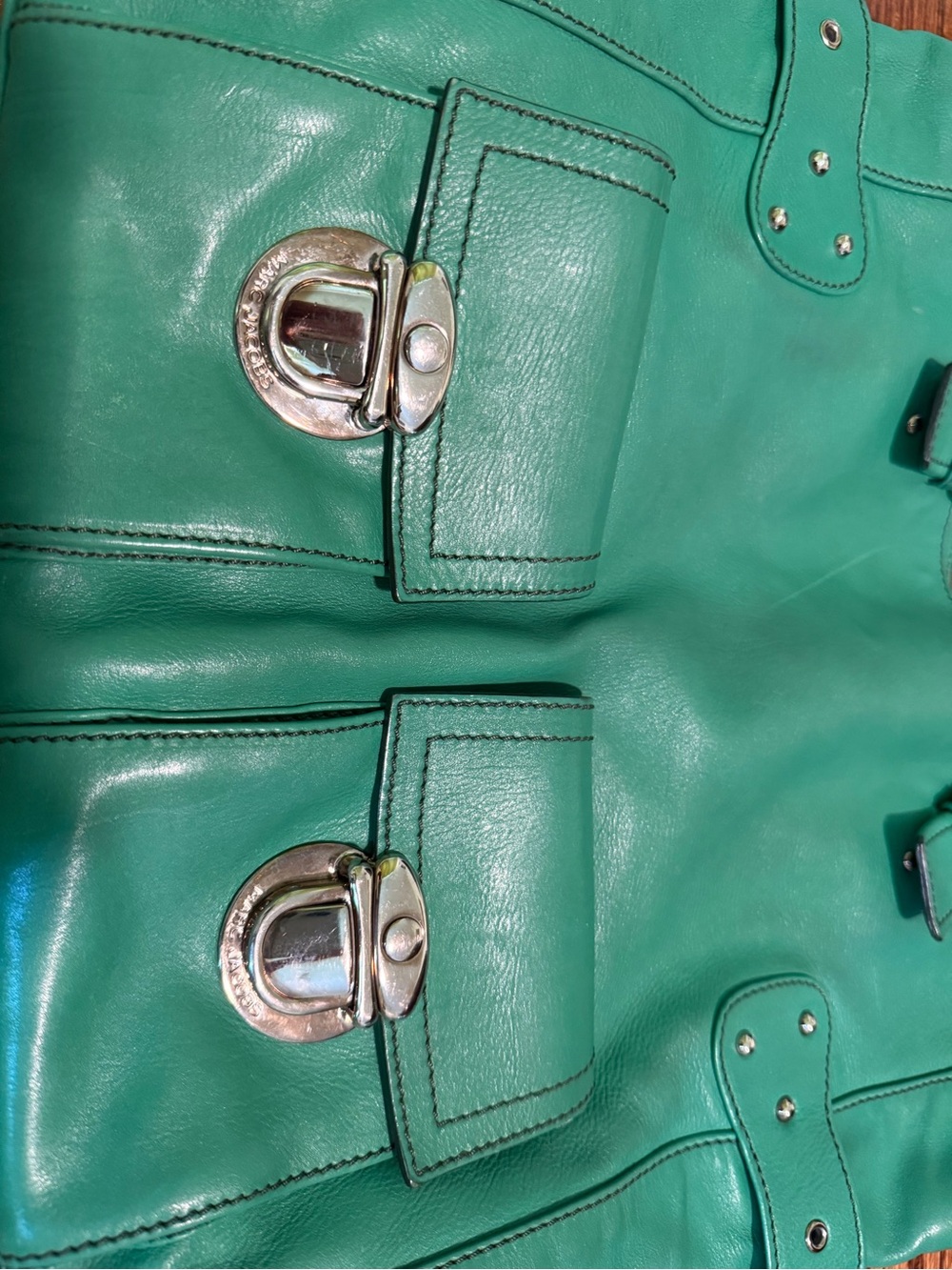 Vintage Y2K Marc Jacobs Green Leather Women's Tote Bag with Front Pockets. - Picture 7 of 11
